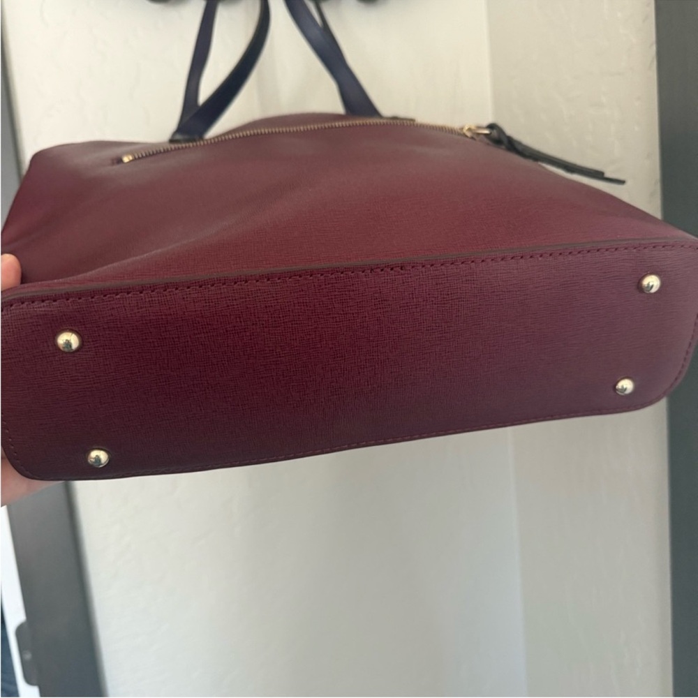 Dooney & Bourke Hadley Tote Bag - Picture 4 of 6